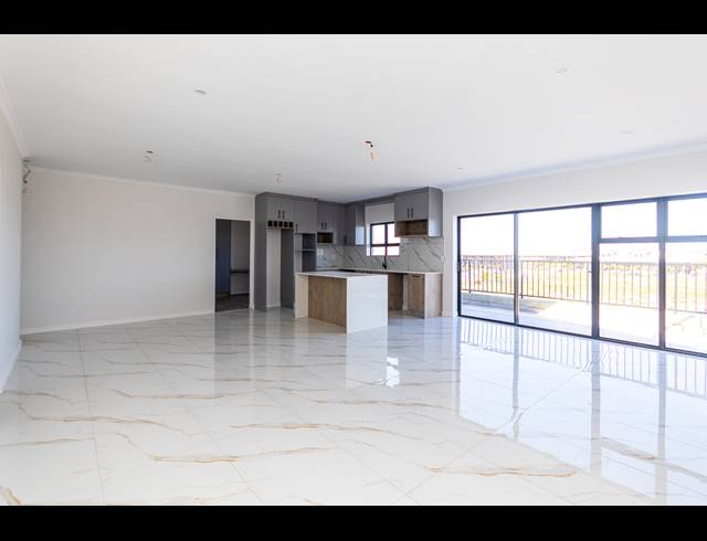 3 BEDROOM APARTMENT FOR SALE IN SANDOWN